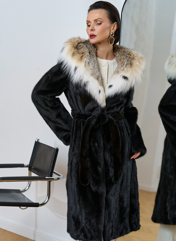 Норковая шуба с рысью в черном цвете