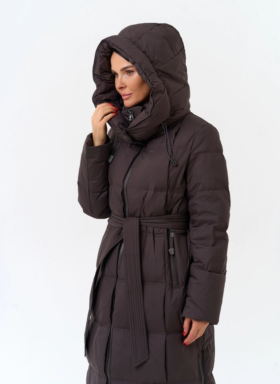 Женский длинный пуховик с капюшоном фото