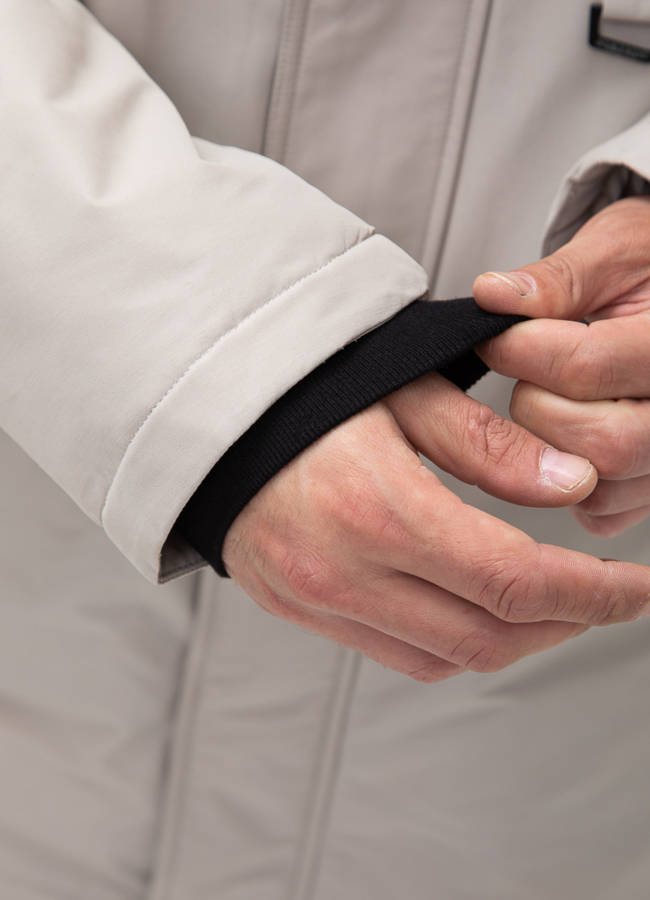 Мужской пуховик с капюшоном из меха енота модель № 27999 универмаг малина