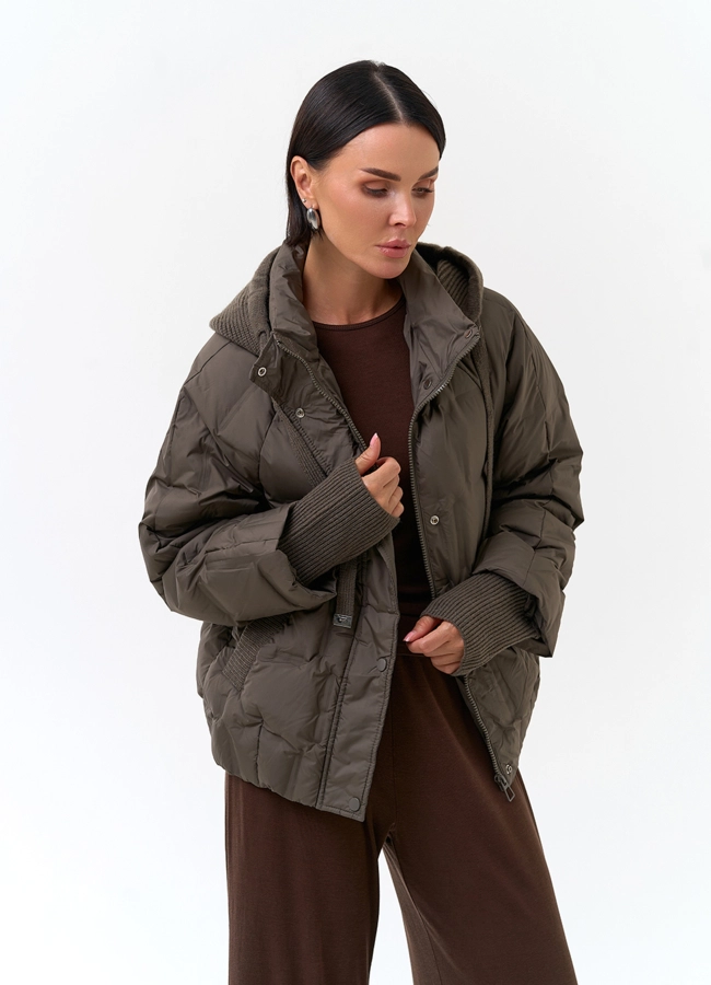 Женская куртка с трикотажным капюшоном модель № 33826 универмаг малина