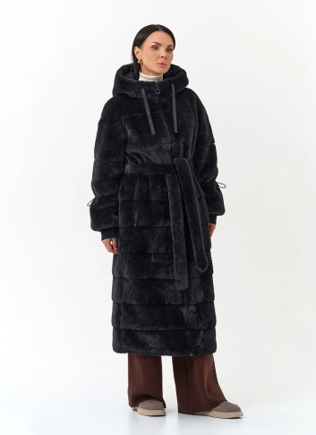 Женская шуба из эко меха с капюшоном фото