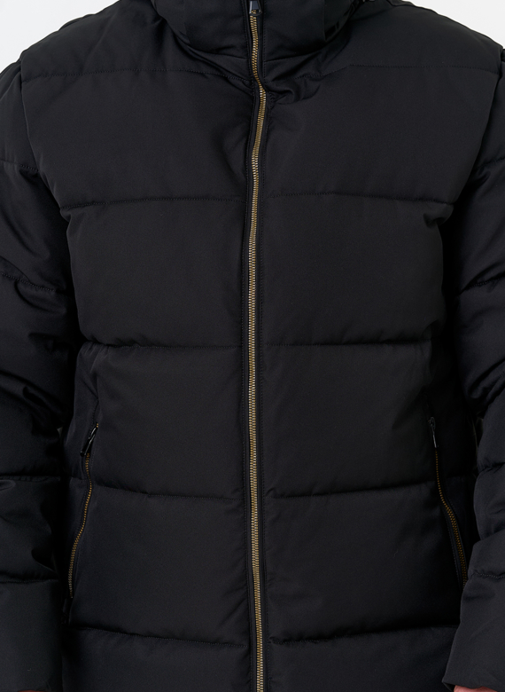 Мужской пуховик с капюшоном 