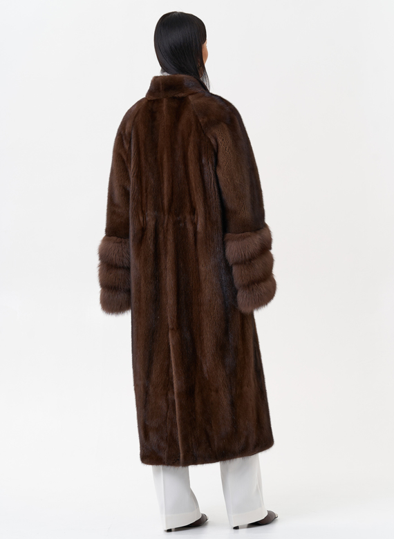 Шуба из скандинавской норки с куницей