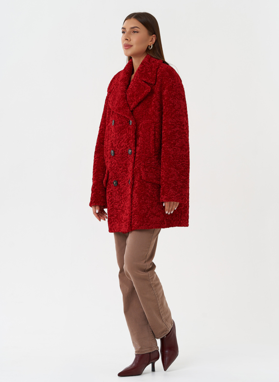 Яркое двубортное пальто с английским воротником