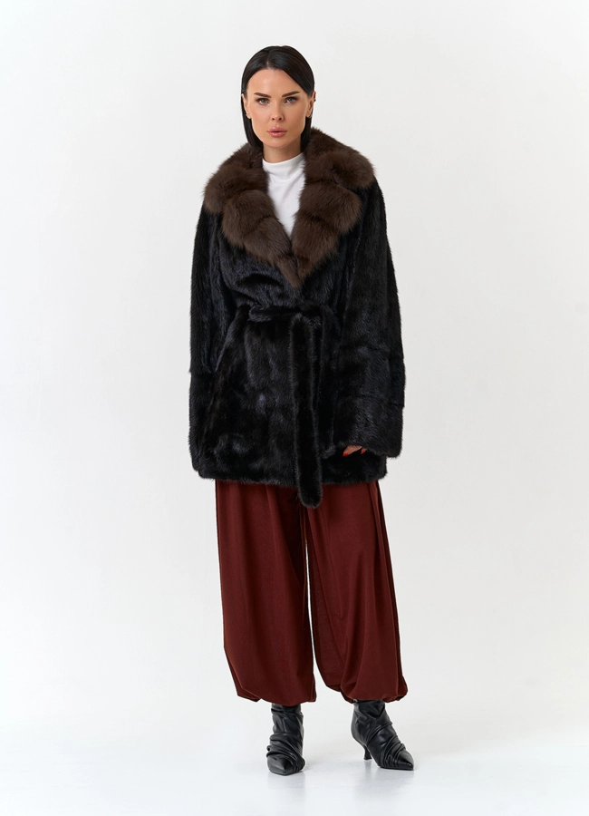 Шуба из меха норки с воротником из меха куницы модель № 32134 в кредит