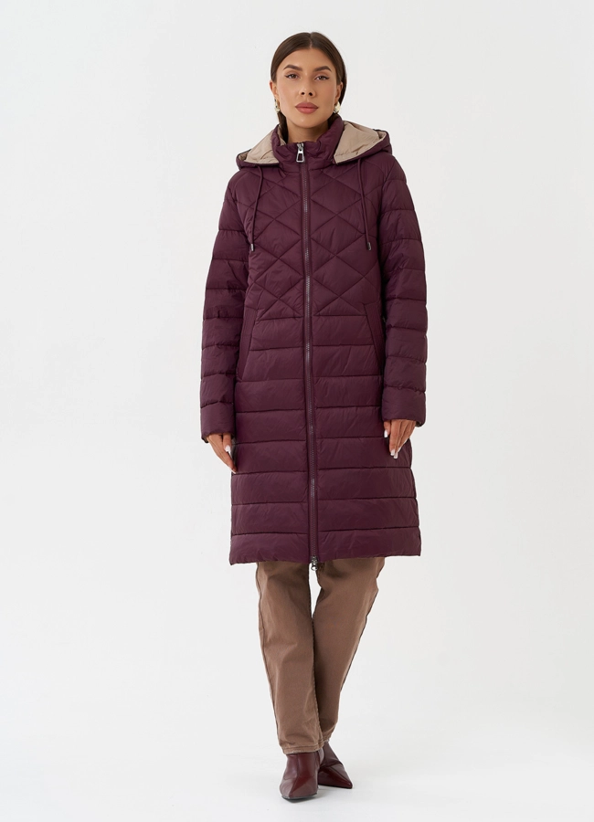 фото Стеганый пуховик бордового цвета с капюшоном модель № 28294