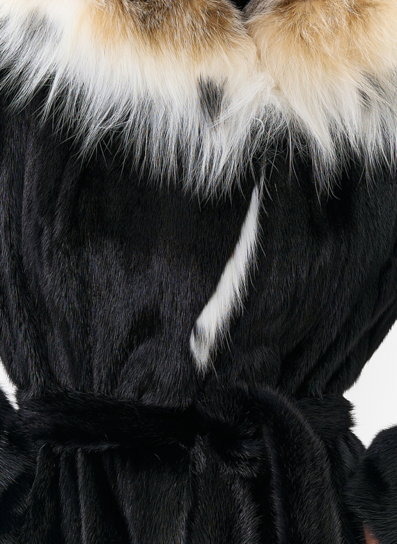 Норковая шуба с рысью в черном цвете