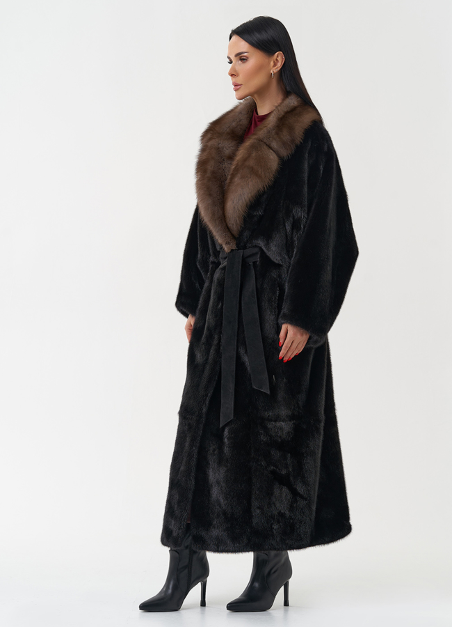 Норковая шуба с английским воротником из меха куницы модель № 30482 универмаг малина